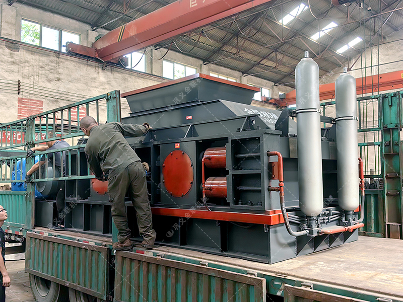 礦用液壓對(duì)輥制砂機(jī)如何實(shí)現(xiàn)砂石細(xì)碎與高產(chǎn)雙提升？